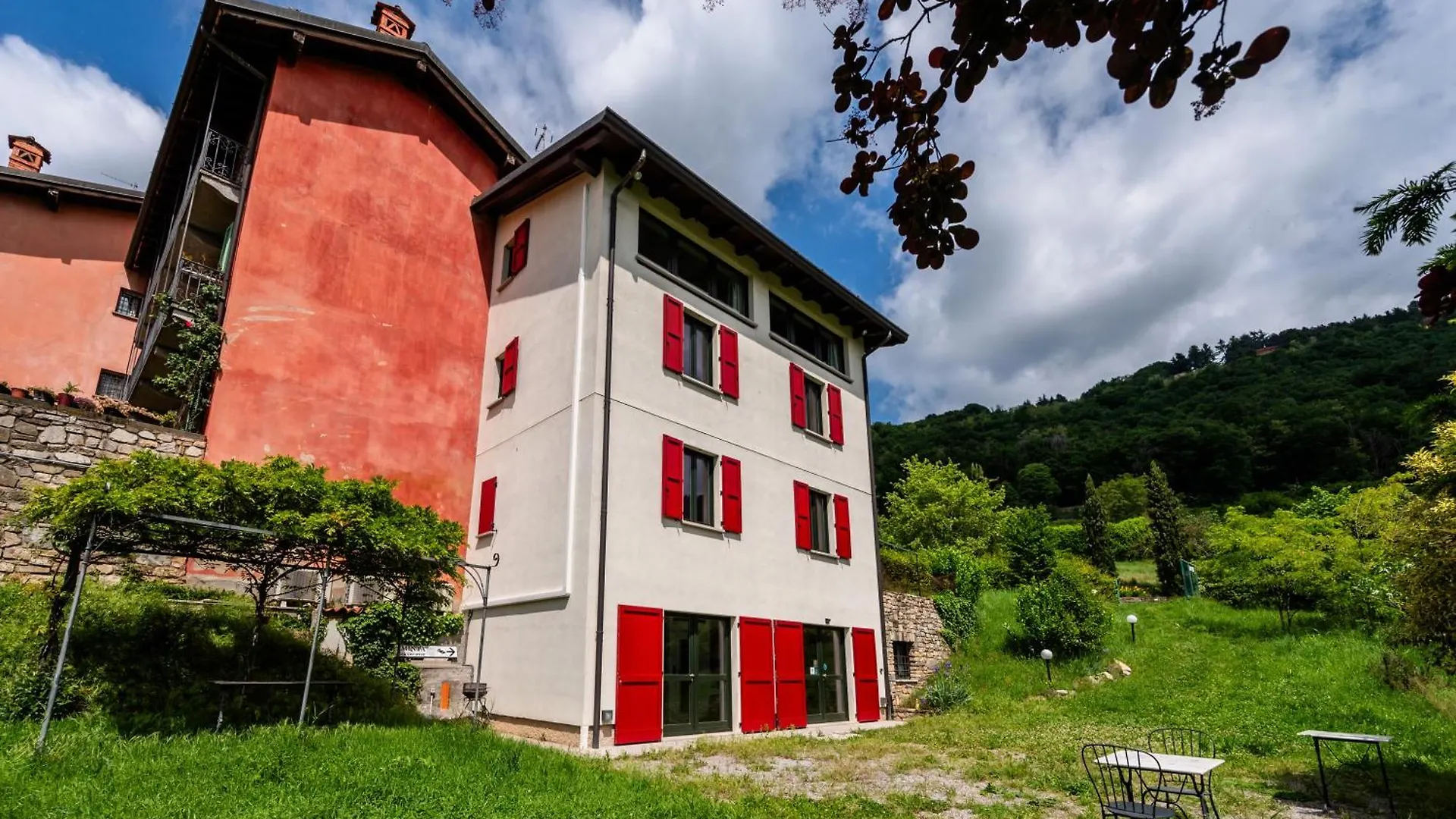 Aminta Lejlighed Bergamo 0*,  Italien
